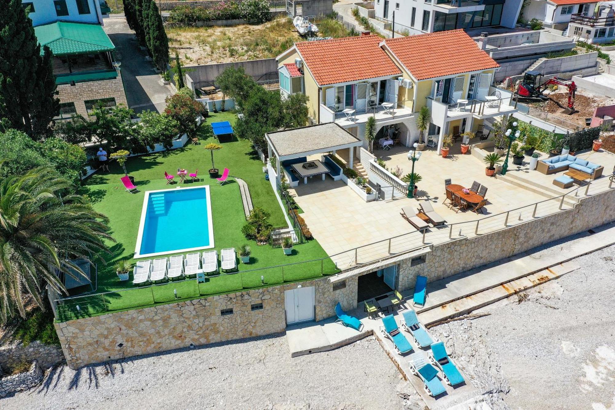 Villa Unique Sur La Plage Pour Des Vacances Inoubliables En Famille Ou Entre Amis Pour 10 Personnes Slatine Dış mekan fotoğraf