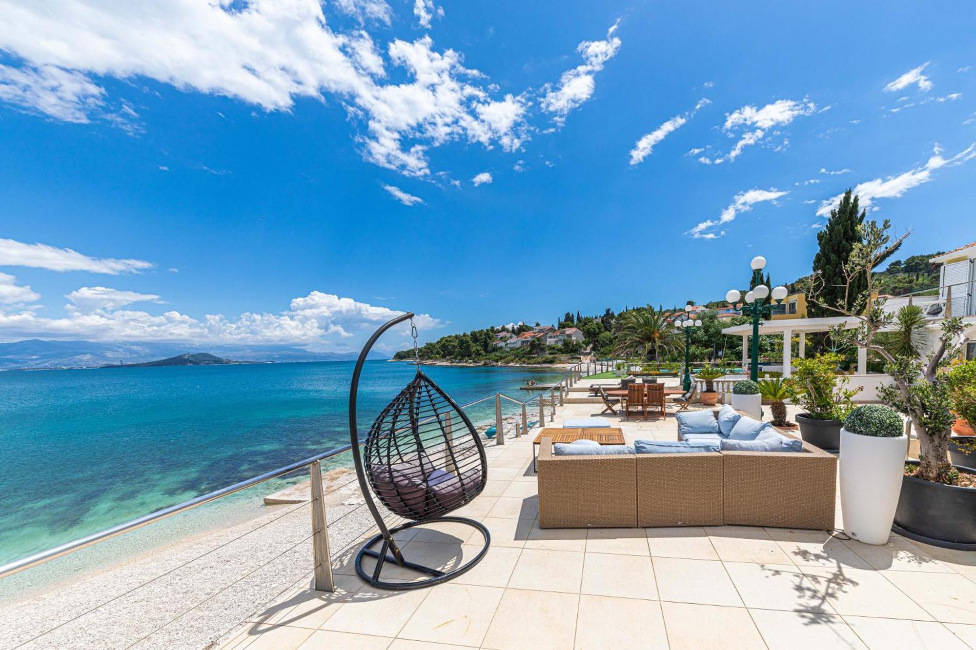 Villa Unique Sur La Plage Pour Des Vacances Inoubliables En Famille Ou Entre Amis Pour 10 Personnes Slatine Dış mekan fotoğraf
